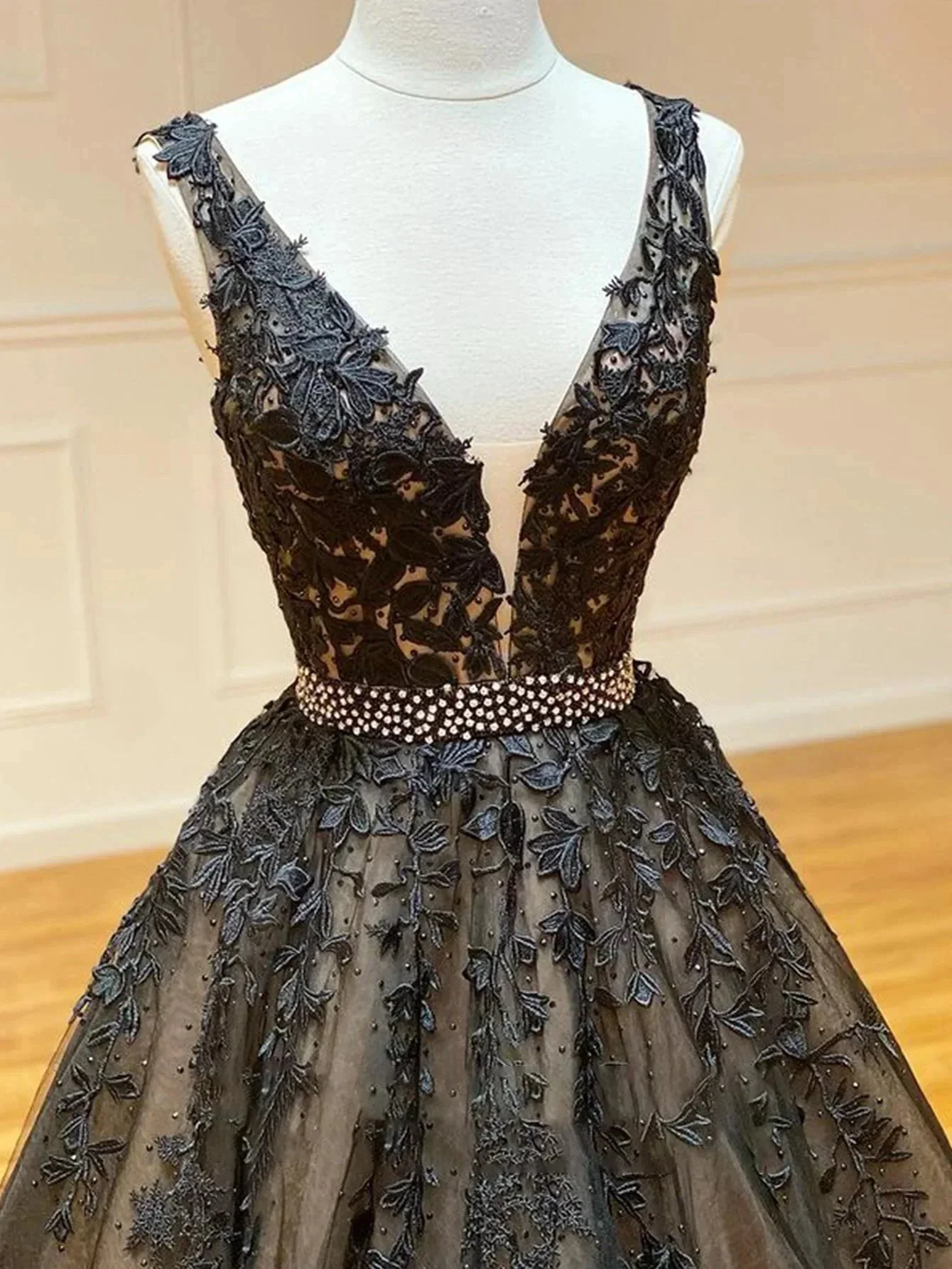 A Line Black V Neck Lace Long Prom Dress - Image 2