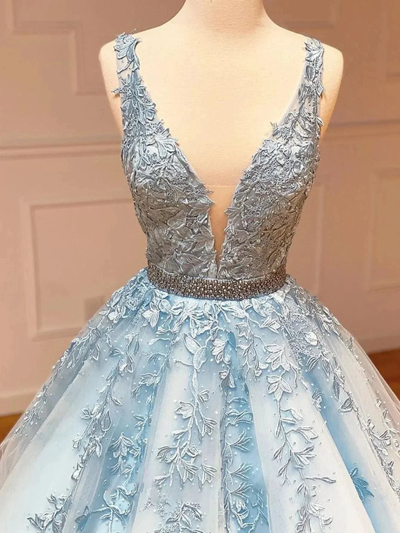 A Line Black V Neck Lace Long Prom Dress - Image 4