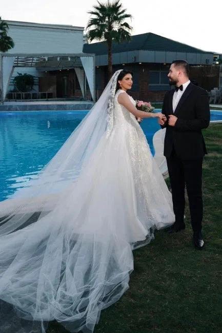A-Line Charming V-Neck Sleeveless Tulle Floor-Length Wedding Dresses with Appliques - Image 5