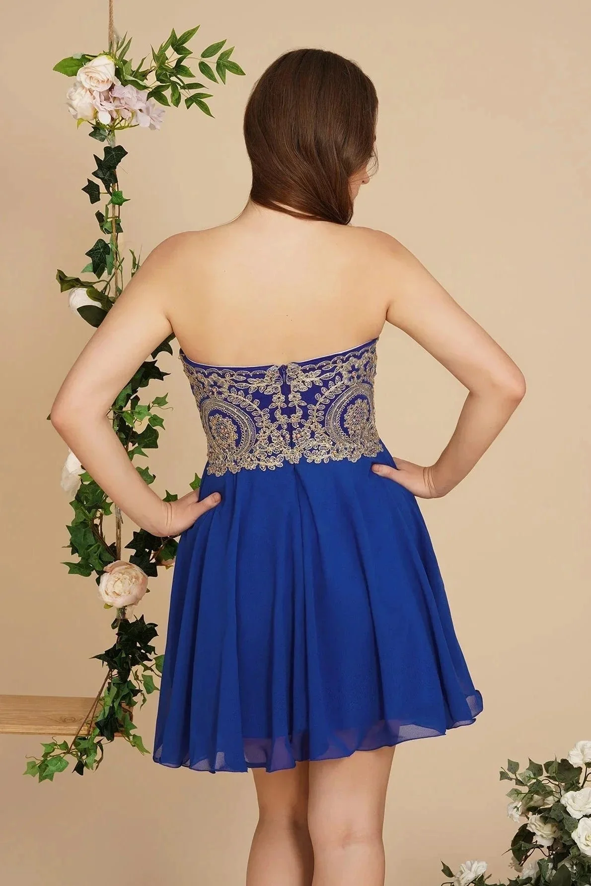 A Line Lace Appliques Sweetheart Short Prom Dresses - Image 2