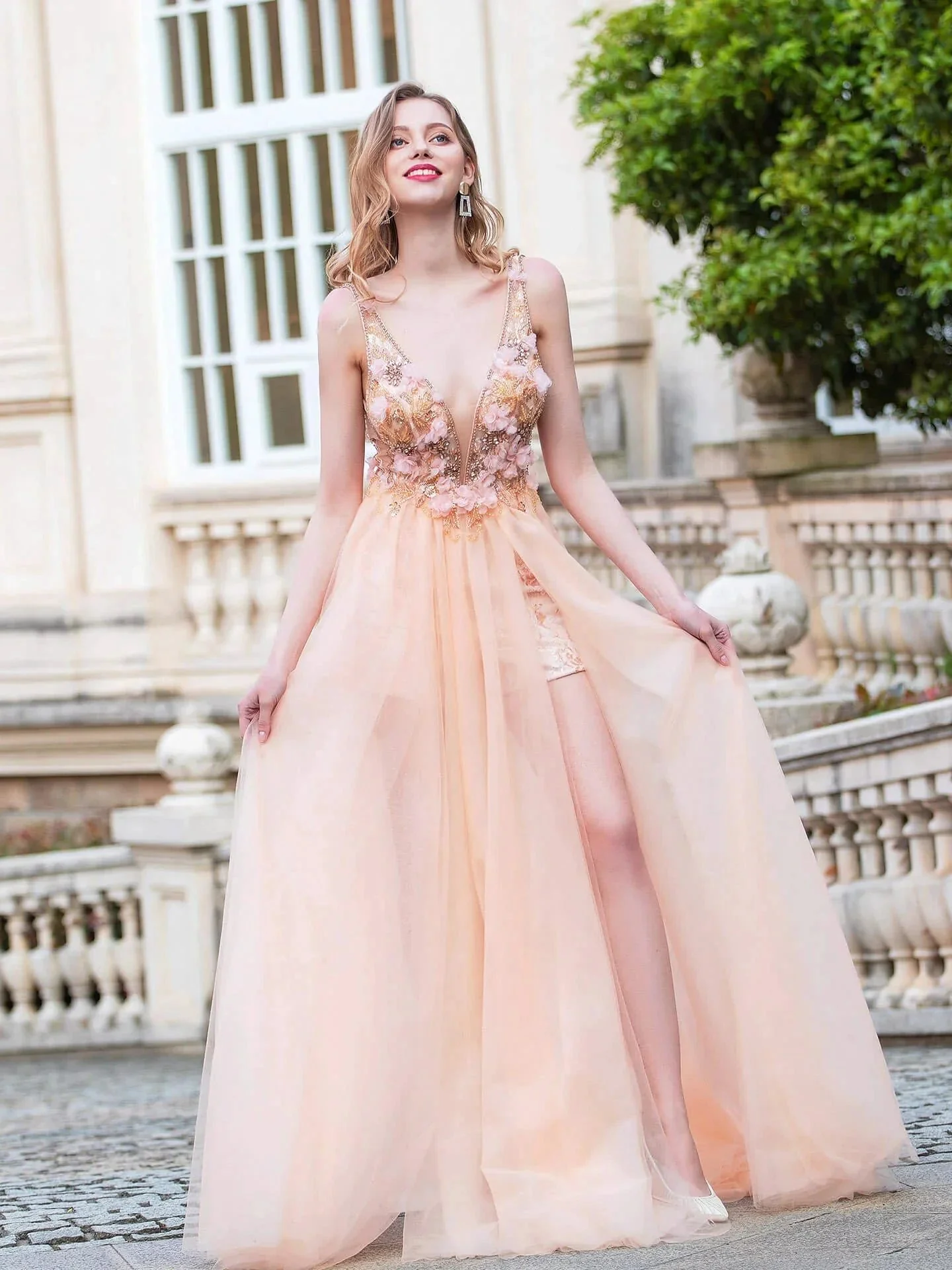 A-line Luxurious Fashion Sexy V-neck Formal Evening Dresses Sleeveless Floor Length Prom Dresses - Image 5