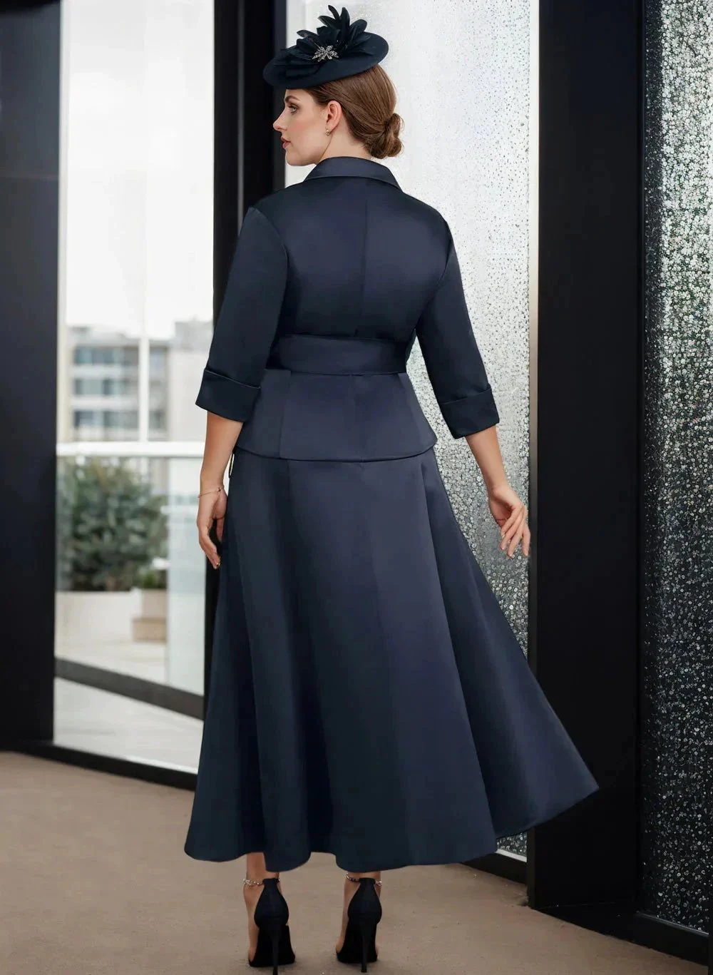 A-Line/Princess V-Neck Satin Mother of the Bride Dresses - Image 4