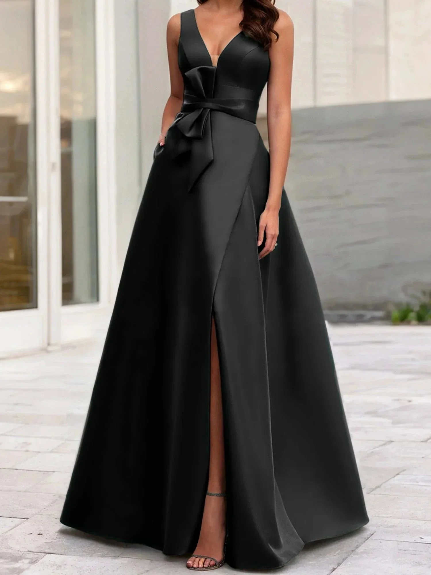 A-Line/Princess V-Neck Sleeveless  Mother Of The Bride Dresses With Split Side - Image 4