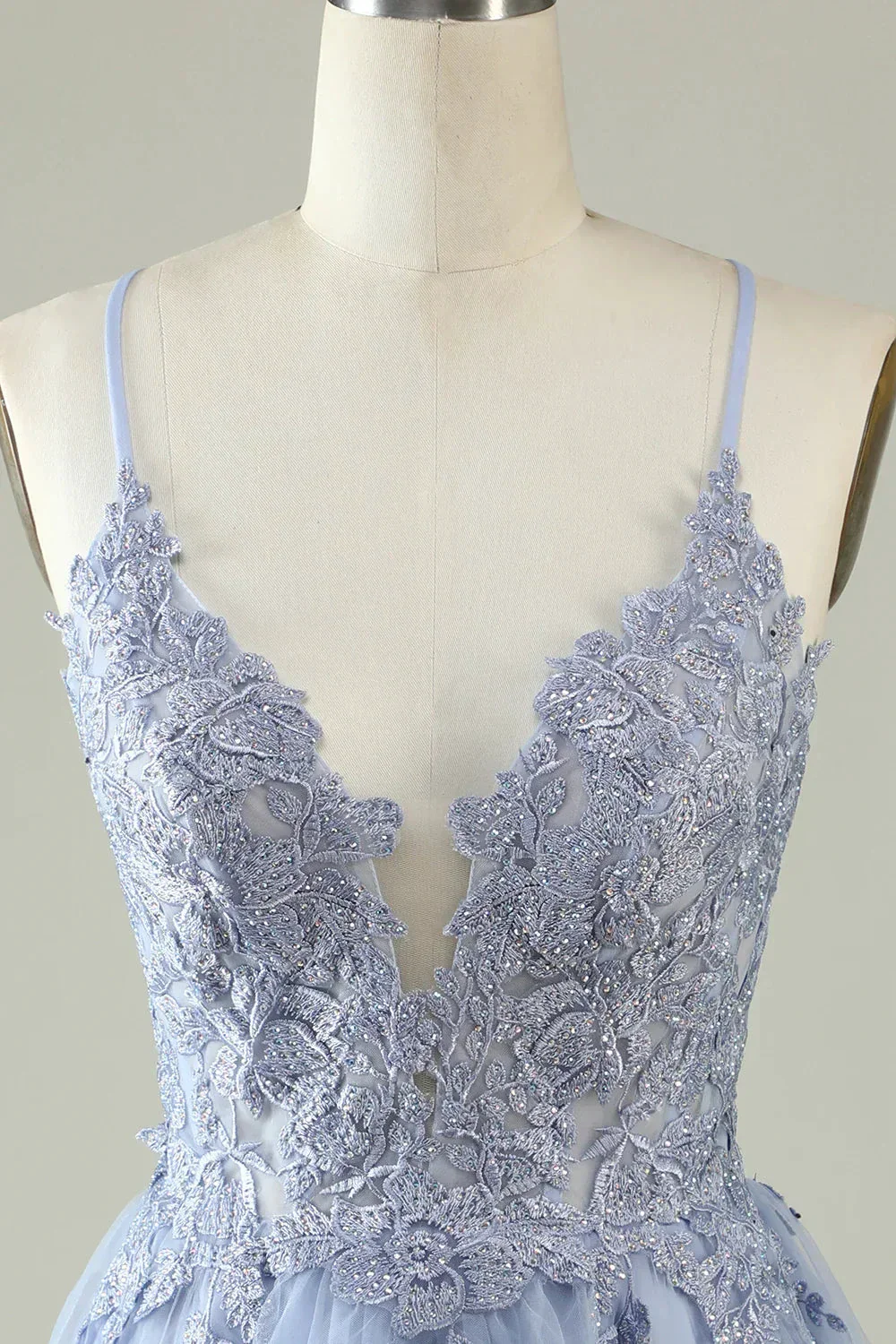 A Line Spaghetti Straps Light Purple Short Homecoming Dress with Appliques Y2671 - Image 4