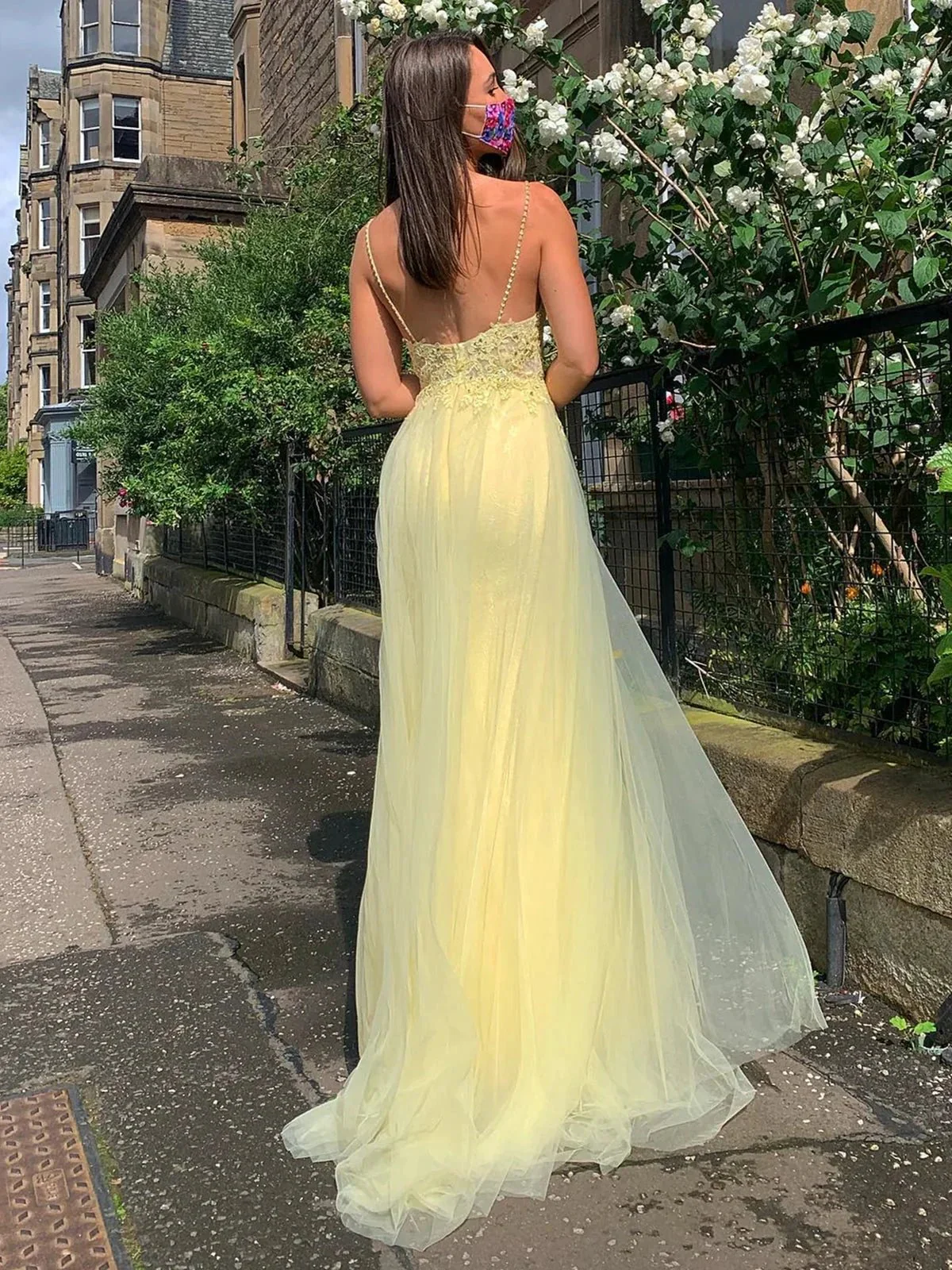 A Line V Neck Backless Lace Long Prom Dresses with Slit Yellow Formal Evening Gowns - Image 3