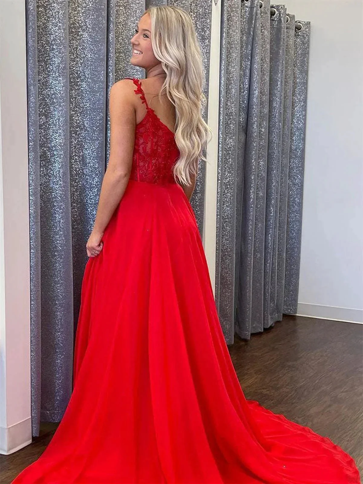 A-line V Neck Lace Long Prom Dresses with Slit Red Chiffon Formal Graduation Evening Gowns - Image 3