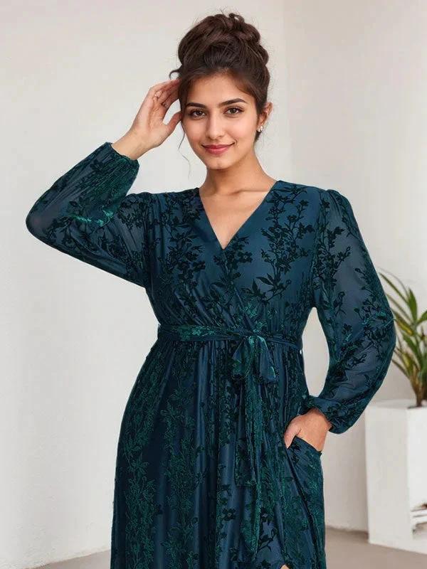 A-Line V-Neck Long Sleeves Velvet Tea-Length Mother of the Bride Dress With Split - Image 5