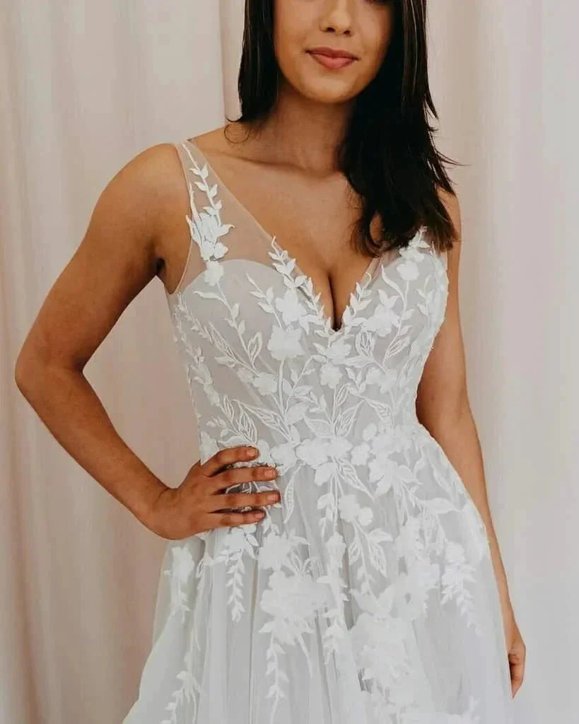 A-line V Neck Tulle Lace Appliques Romantic Wedding Dress Bridal Gown WD480 - Image 3