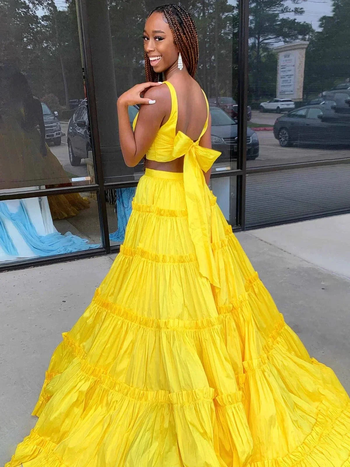 Aloe |  A-Line Yellow V-Neck Ruffle Taffeta Two Piece Prom Dress - Image 2