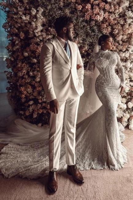 Amazing Column Lace High Neck Long Sleeve White Long Wedding Dress With Appliques Train - Image 4