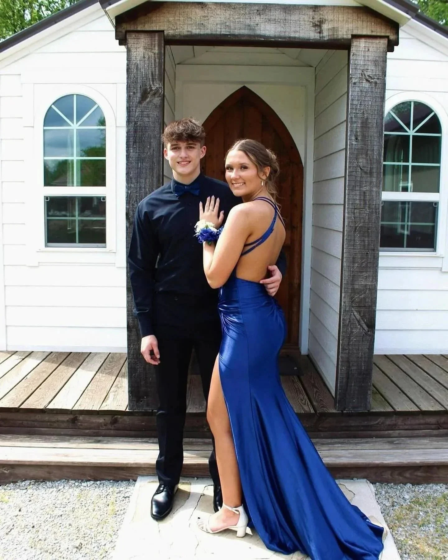 Amazing Column Satin Scoop Sleeveless Blue Prom Dresses With Appliques Split Front - Image 2