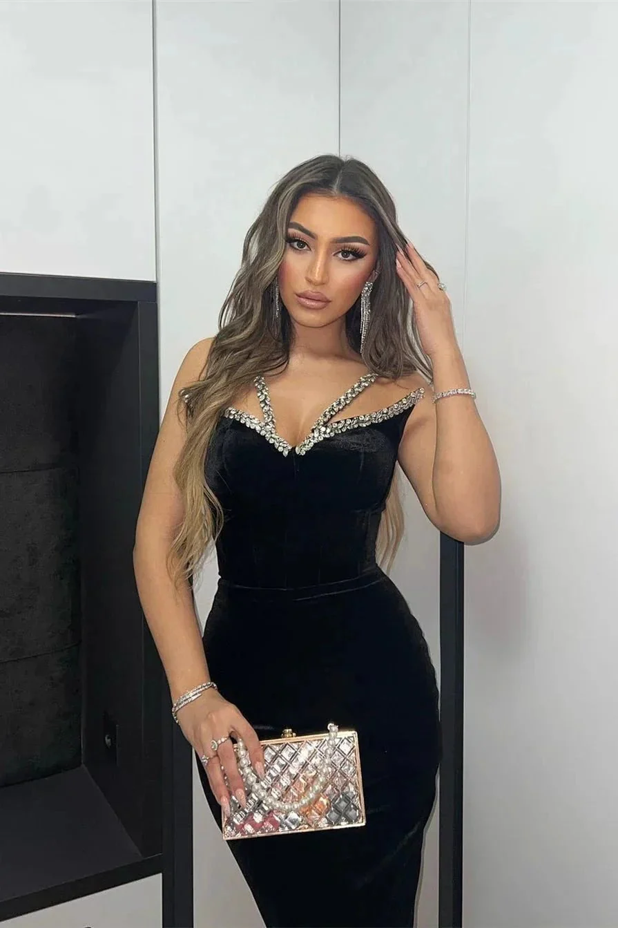 Amazing Long Black Sleeveless Mermaid Velvet Prom Dress With Crystal - Image 2