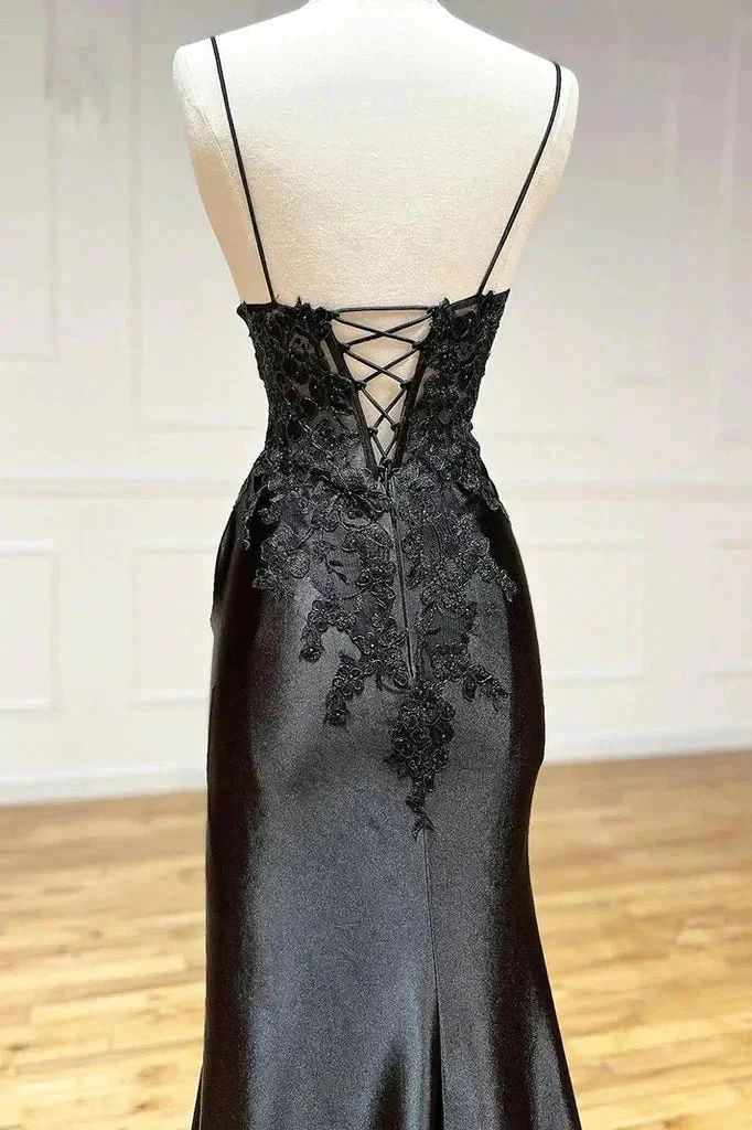 Amazing Long Black V-neck Spaghetti Straps Lace Sleeveless Prom Dress With Slit - Image 5