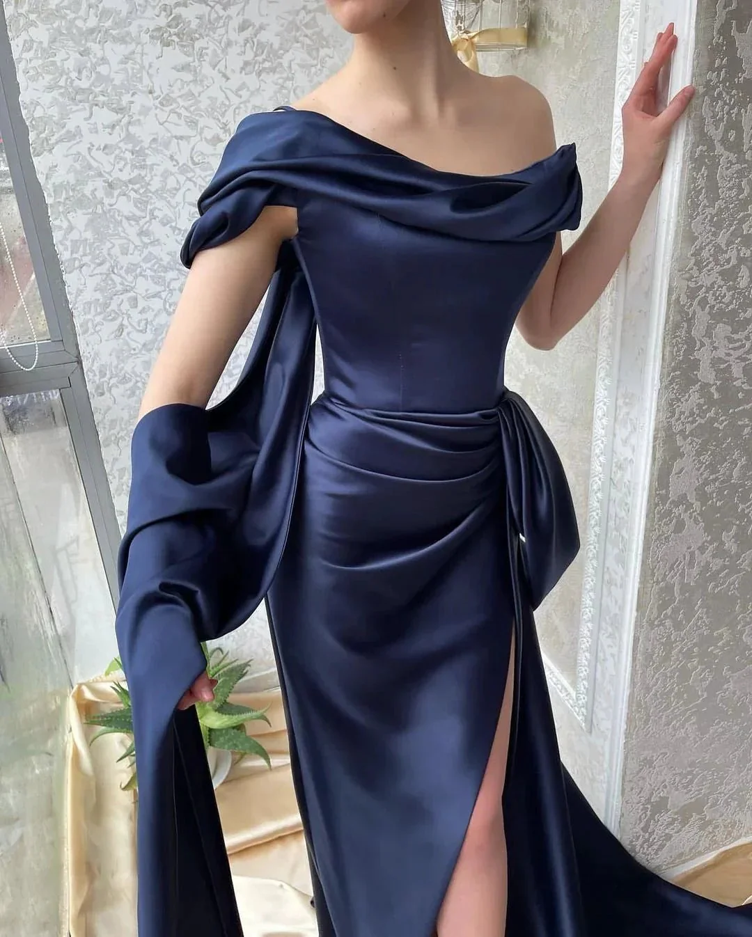 Amazing Long Navy Off-the-shoulder Mermaid Prom Dress With Slit - Image 2