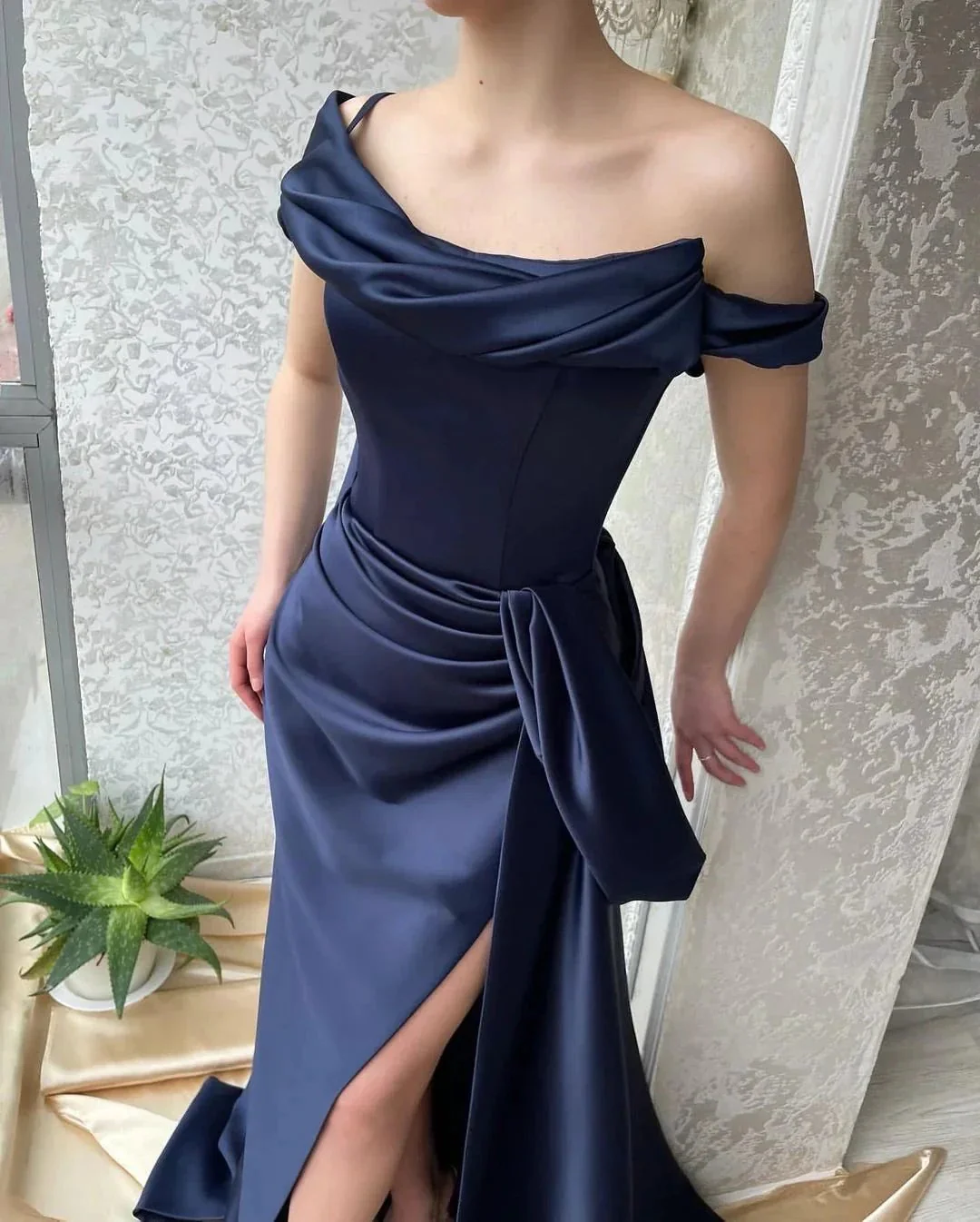Amazing Long Navy Off-the-shoulder Mermaid Prom Dress With Slit - Image 4
