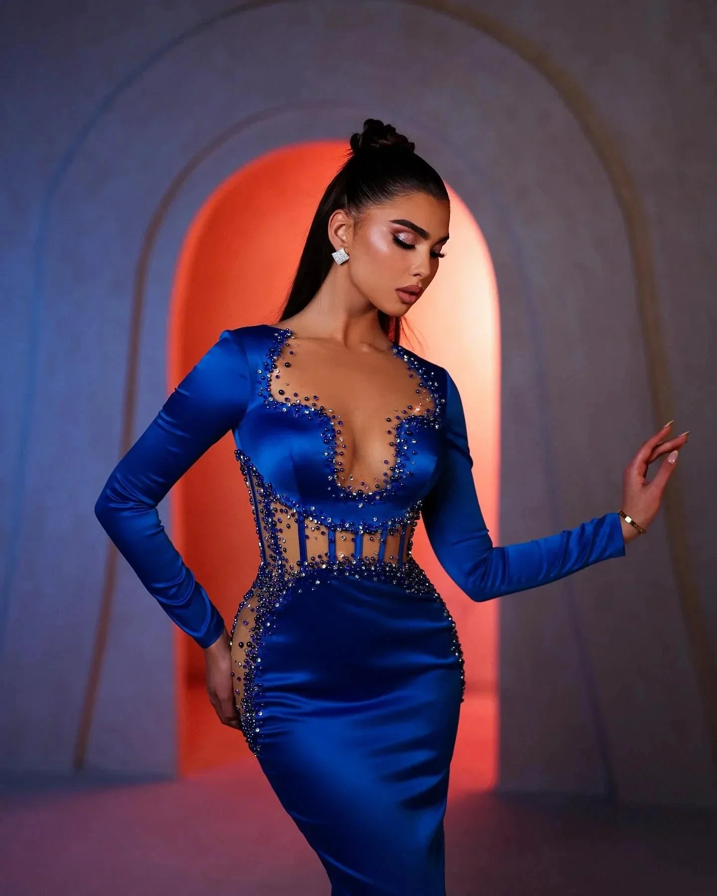 Amazing Mermaid Strapless Long Sleeve Beading Satin Prom Dresses - Image 2