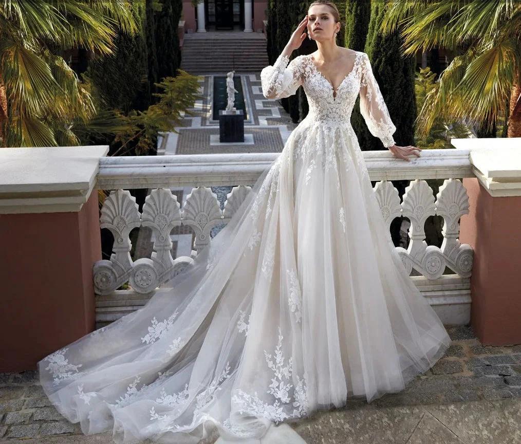 Amazing V-neck Backless Long Sleeves A-line Appliques Wedding Dress - Image 4