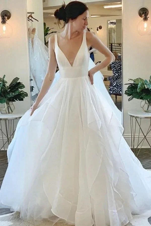 Beautiful Deep V-Neck Sleeveless Tulle Wedding Dress with Ruffless - Image 3