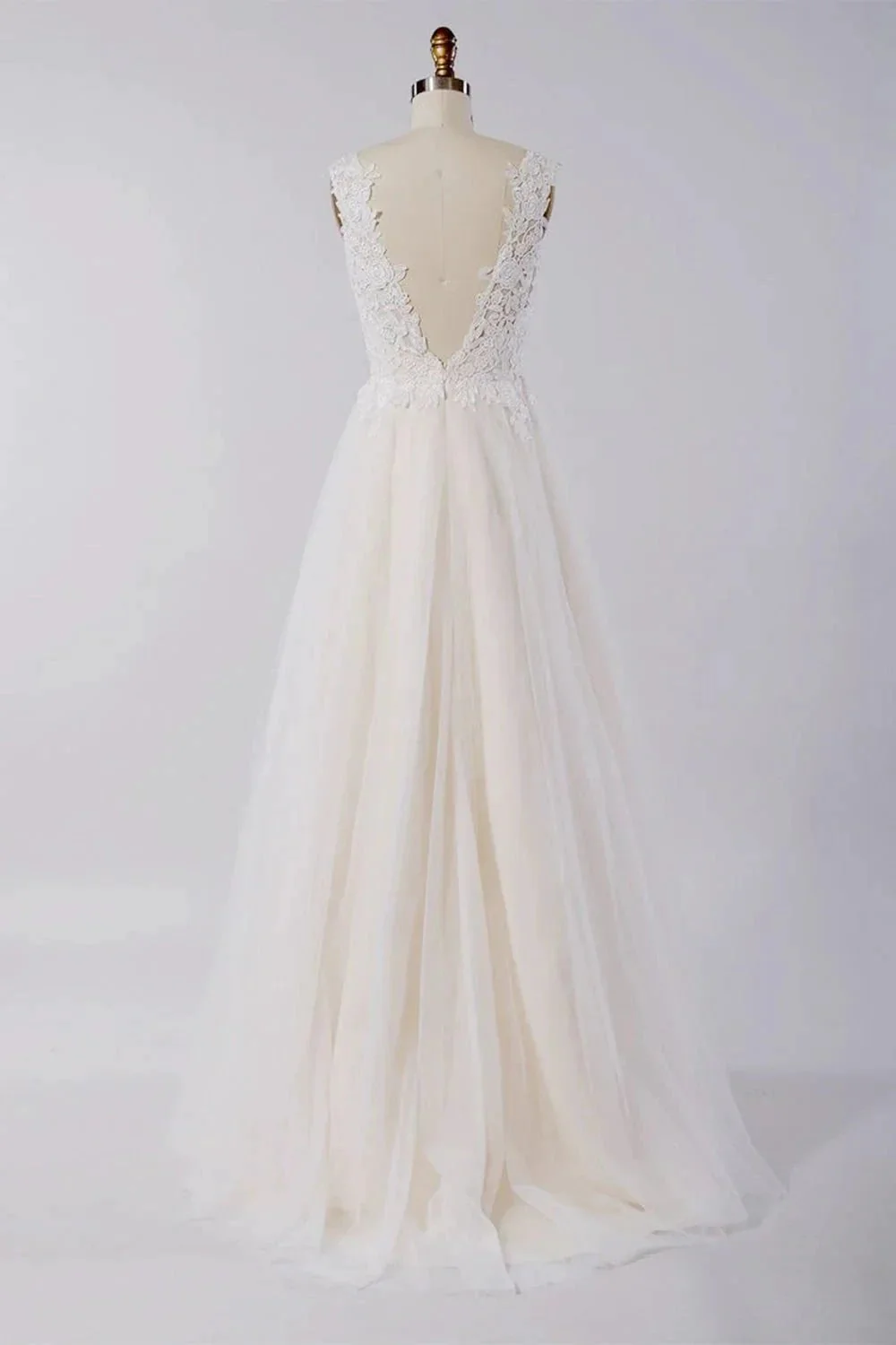 Awesome Appliques Tulle A-line Wedding Dress - Image 2