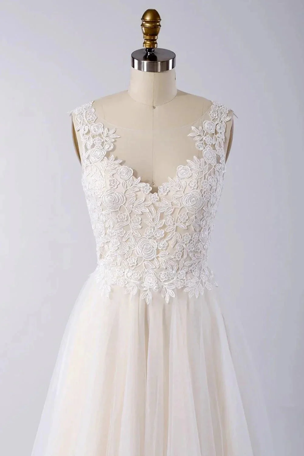 Awesome Long A-line Appliques Lace Tulle Open Back Wedding Dress - Image 3