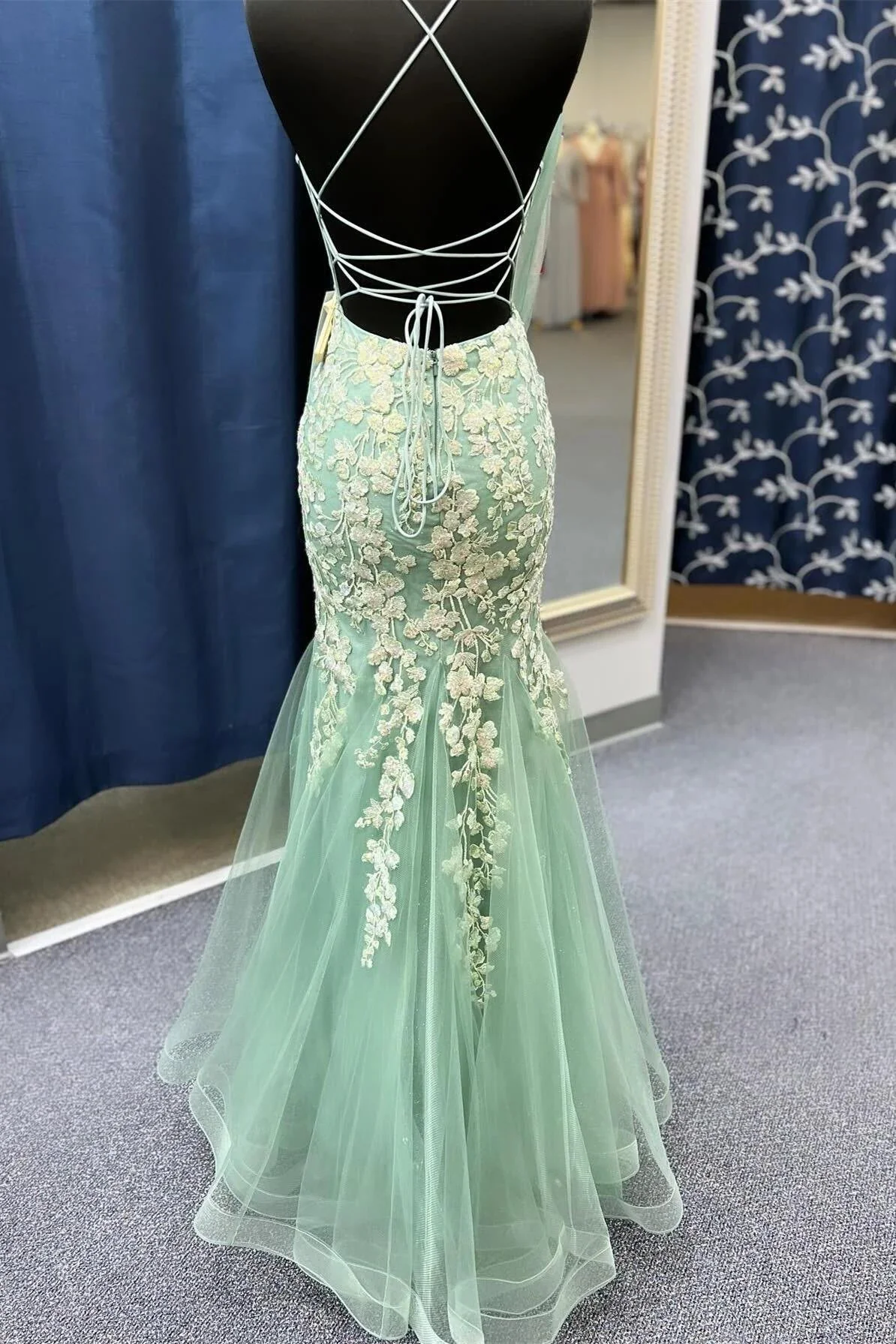 Azenor | Sage Green Spaghetti Straps Mermaid Prom Dress With Appliques - Image 2