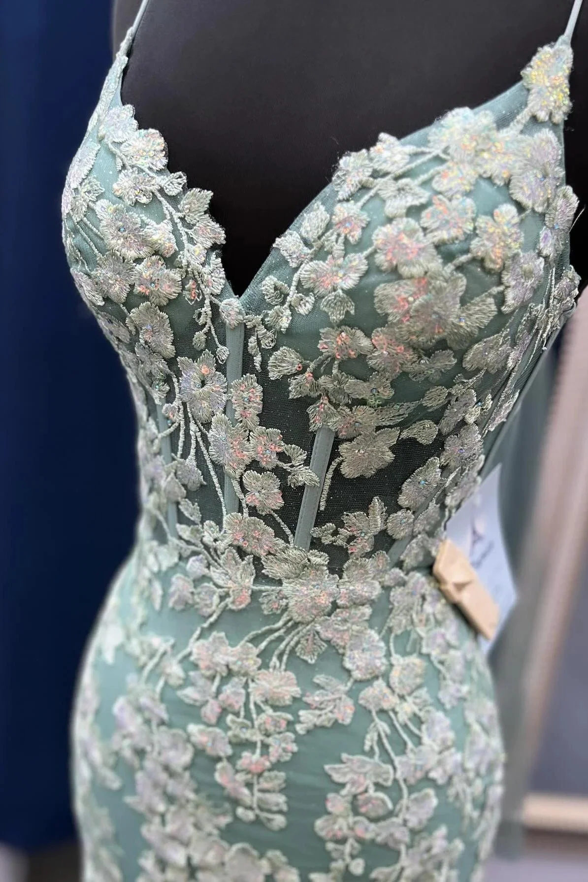 Azenor | Sage Green Spaghetti Straps Mermaid Prom Dress With Appliques - Image 3