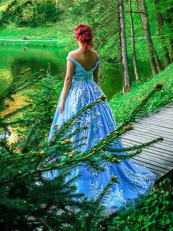 Ball Gown Sleeveless Off-the-Shoulder Applique Tulle Prom Dresses - Image 2