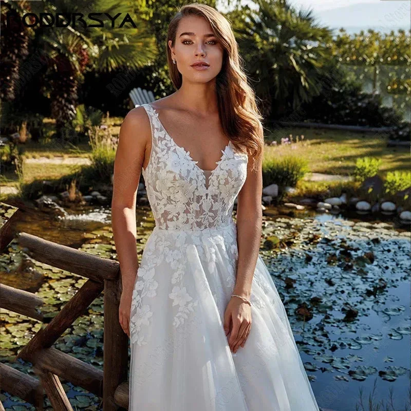 Beach Wedding Dresses Appliques Straps V-Neck Bridal Party Gowns Backless Sweep Train robe de mariée fluide Custom Made - Image 3