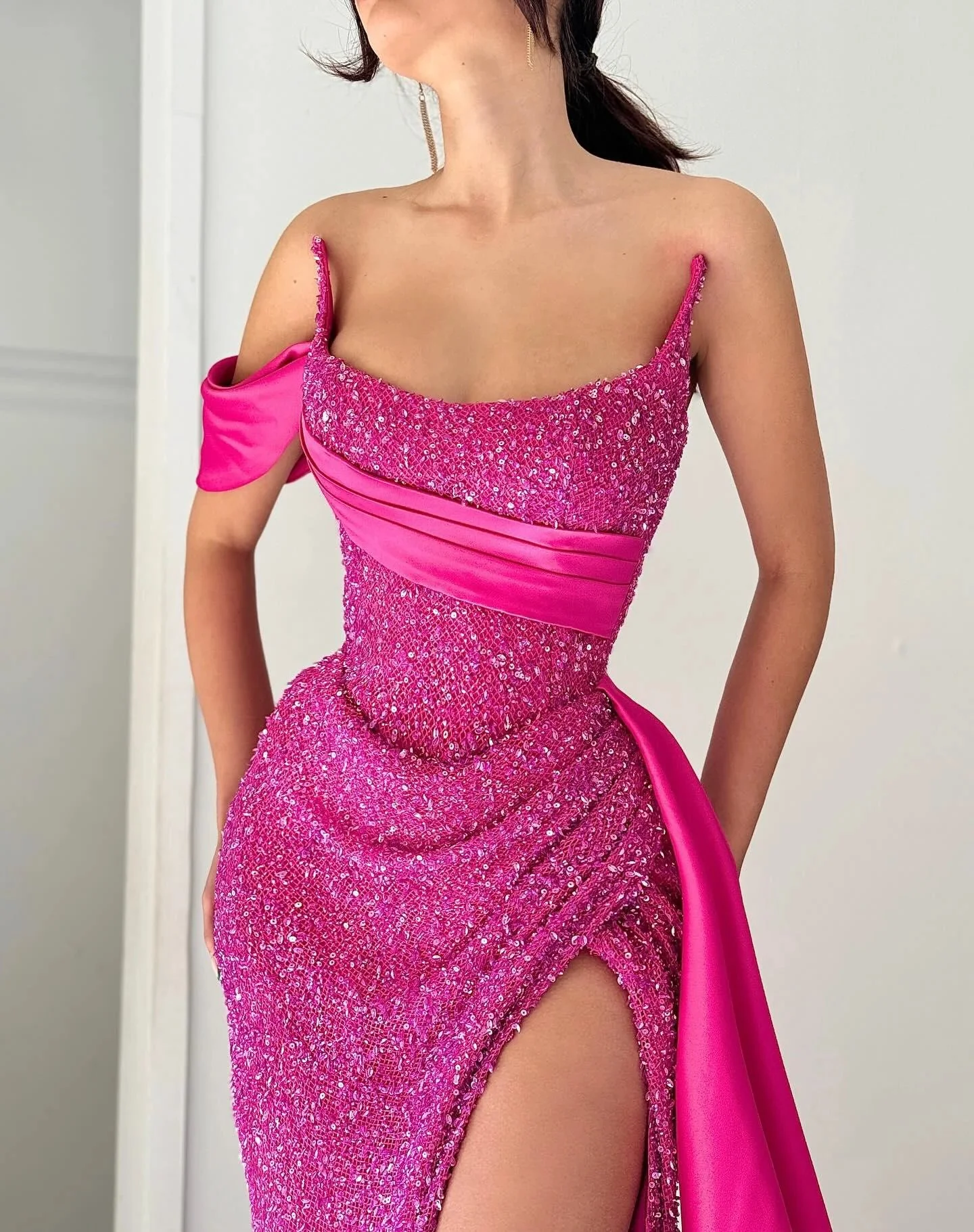 Elegant A-line Satin Sequined Sleeveless Halter Pink Long Prom Dresses - Image 3