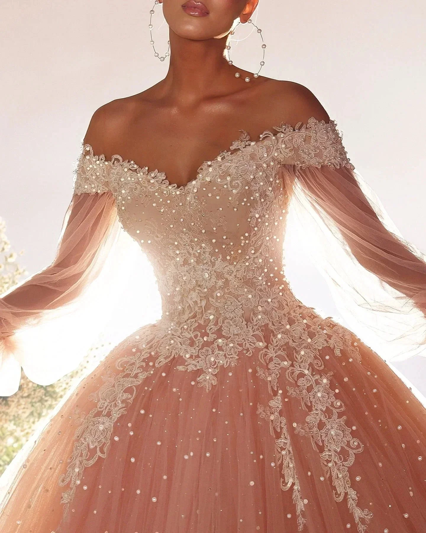 Beautiful Ball Gown Tulle Lace Sweetheart Long Sleeve Prom Dresses With Beading - Image 2