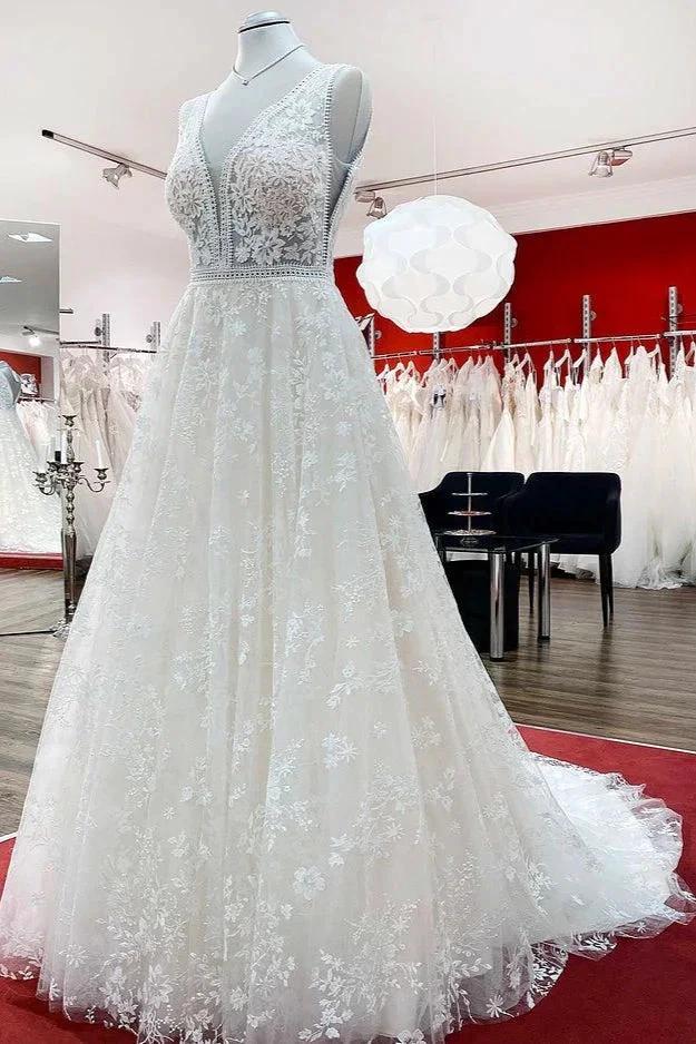 Beautiful Long A-Line Lace Appliques Tulle Open Back Wedding Dresses - Image 3
