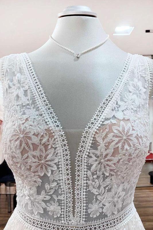 Beautiful Long A-Line Lace Appliques Tulle Open Back Wedding Dresses - Image 5