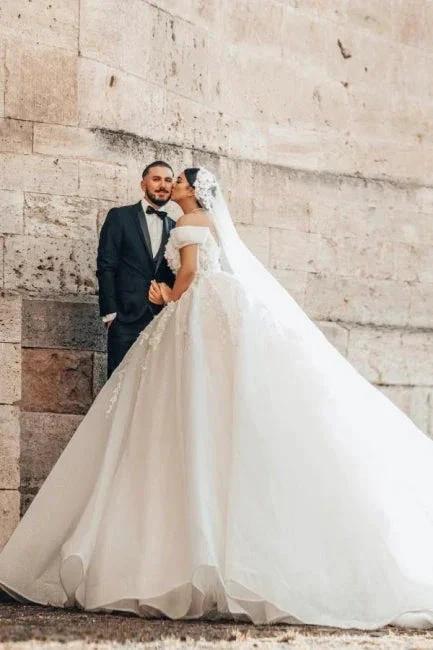 Beautiful Long A-Line Off-the-shoulder Sleeveless Wedding Dresses with Lace - Image 2