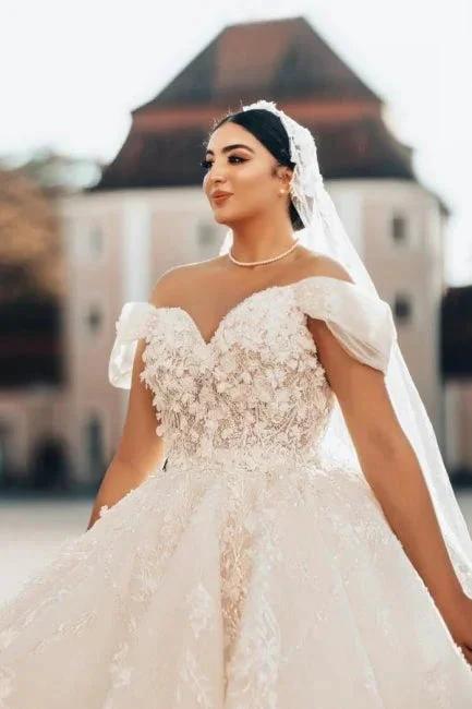 Beautiful Long A-Line Off-the-shoulder Sleeveless Wedding Dresses with Lace - Image 6