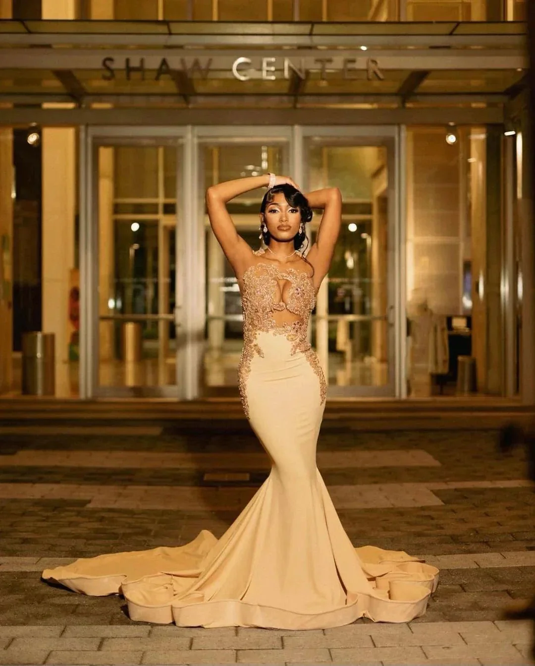 Beautiful Long Champagne Mermaid Sleeveless Beading Prom Dress With Lace - Image 4