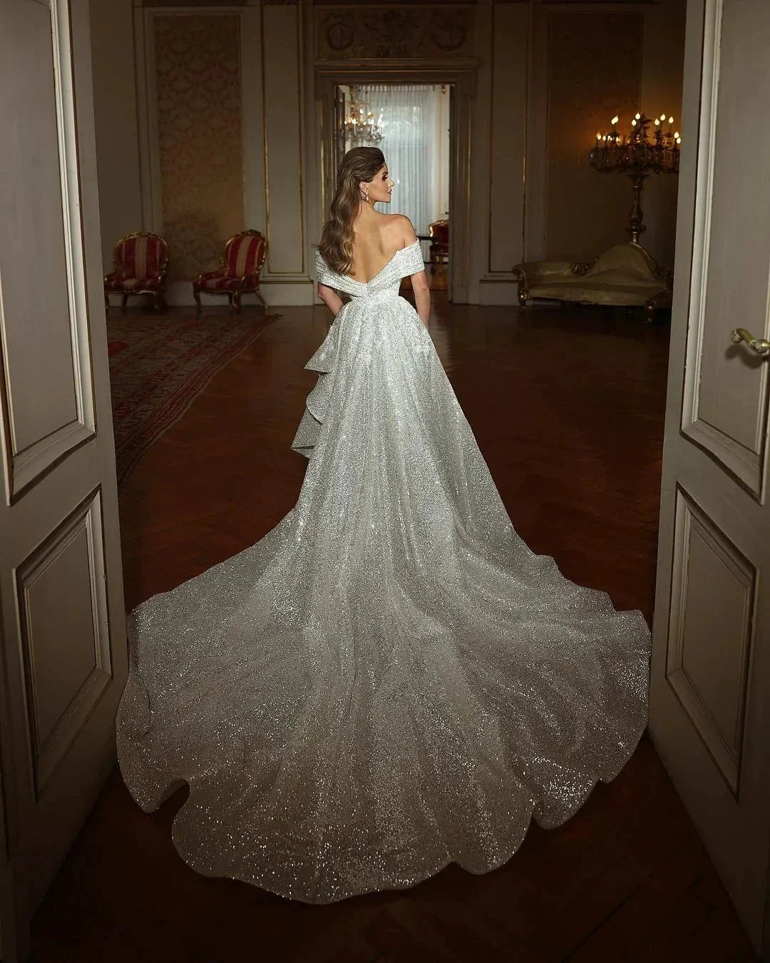 Beautiful Long Mermaid Off-the-shoulder Sequined Sleeveless Weddding Dress - Image 2