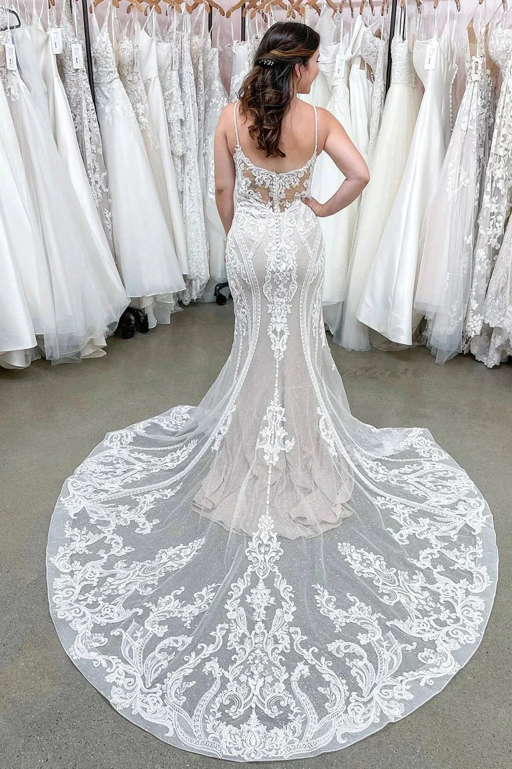 Beautiful Long Mermaid Spaghetti Straps Backless Appliques Lace Wedding Dress - Image 2