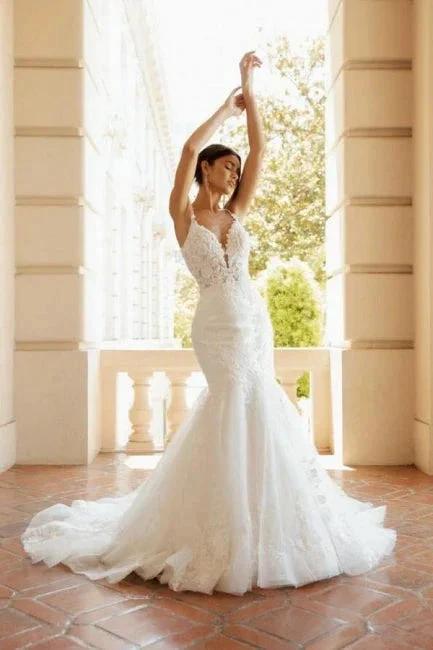 Beautiful Long Mermaid V-neck Spaghetti Straps Wedding Dresses with Lace - Image 3