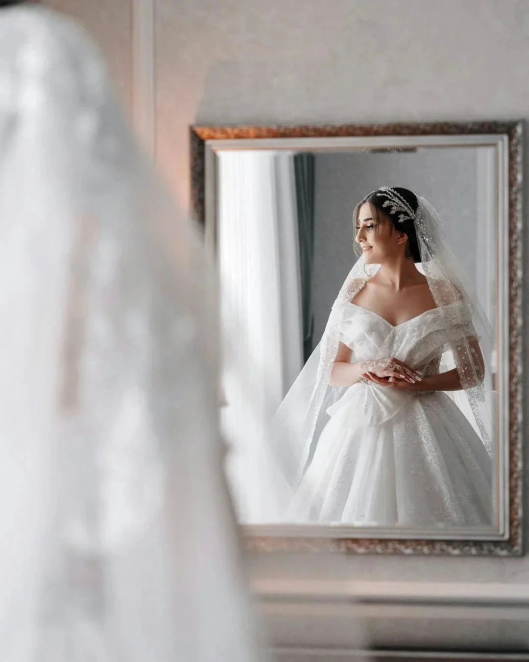 Beautiful Long White A-line Off-the-shoulder Sleeveless Wedding Dress With Lace - Image 4