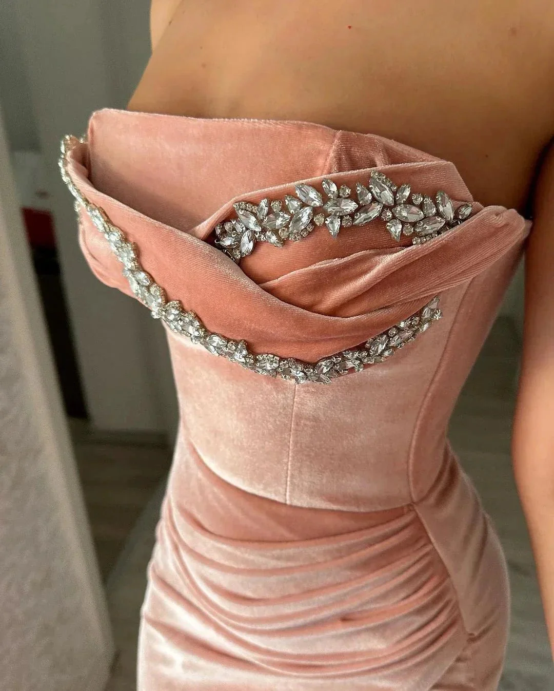 Beautiful Mermaid Sexy Sleeveless Crystal Prom Dress With Slit - Image 4