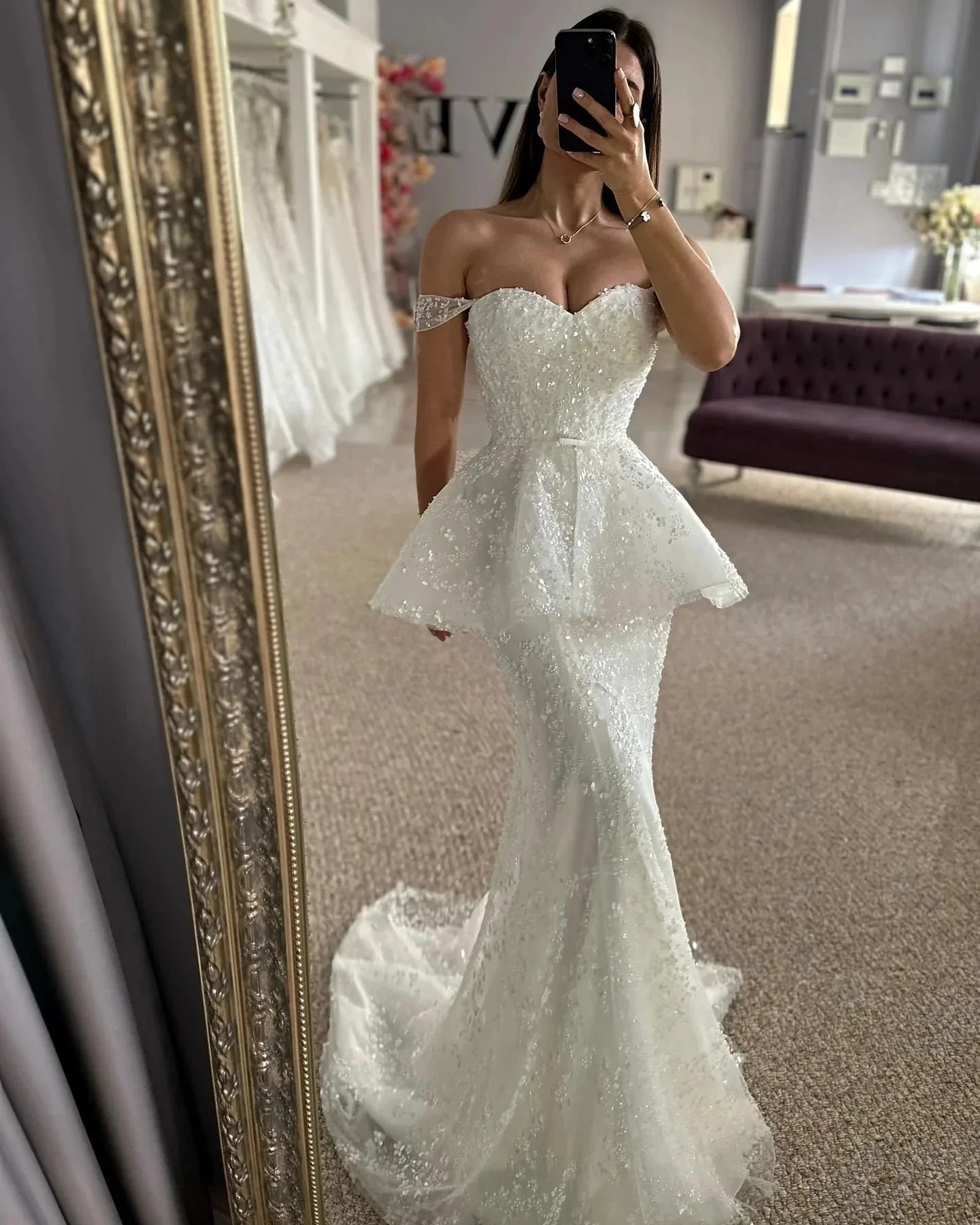 Beautiful Mermaid Tulle Lace Sweetheart Sleeveless White Wedding Dresses With Appliques - Image 7