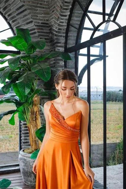 Beautiful One Shoulder Sleeveless A-line Sequined Prom Dress With Slit - Image 2