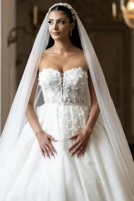 Beautiful Princess Long A-line White Strapless Wedding Dresses with Lace - Image 2