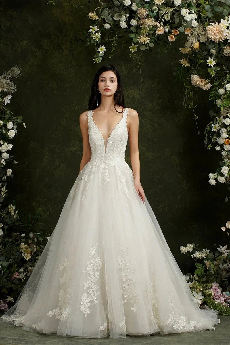 Biztunnel Long A-line V-neck Tulle Lace Backless Wedding Dresses - Image 3