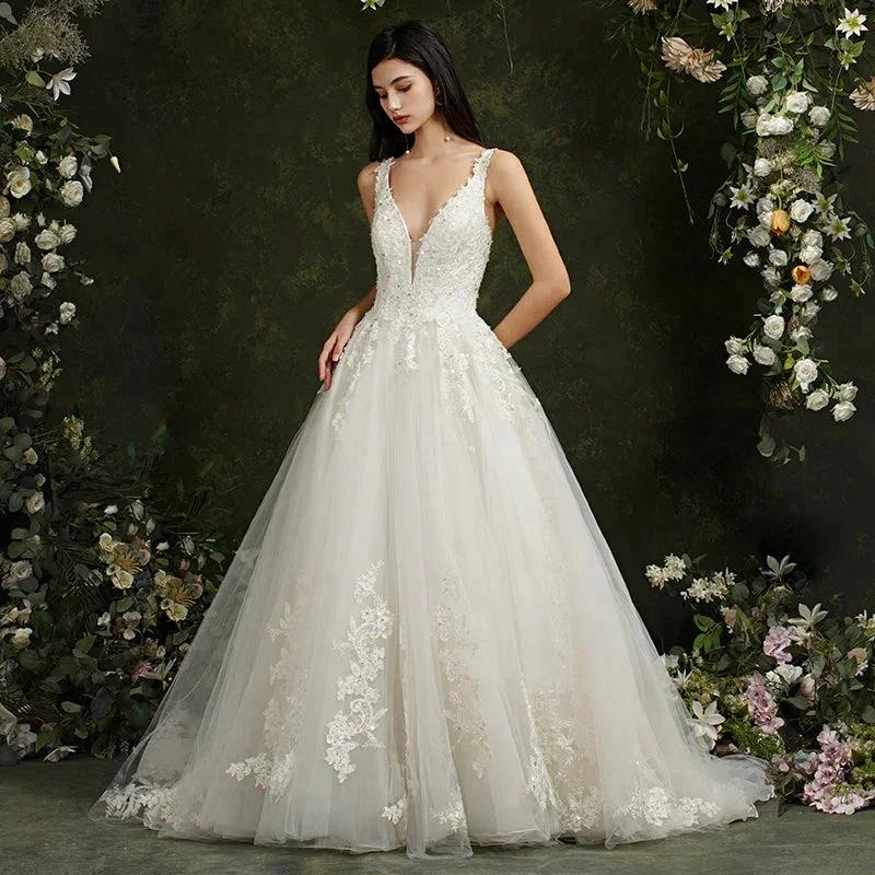 Biztunnel Long A-line V-neck Tulle Lace Backless Wedding Dresses - Image 4