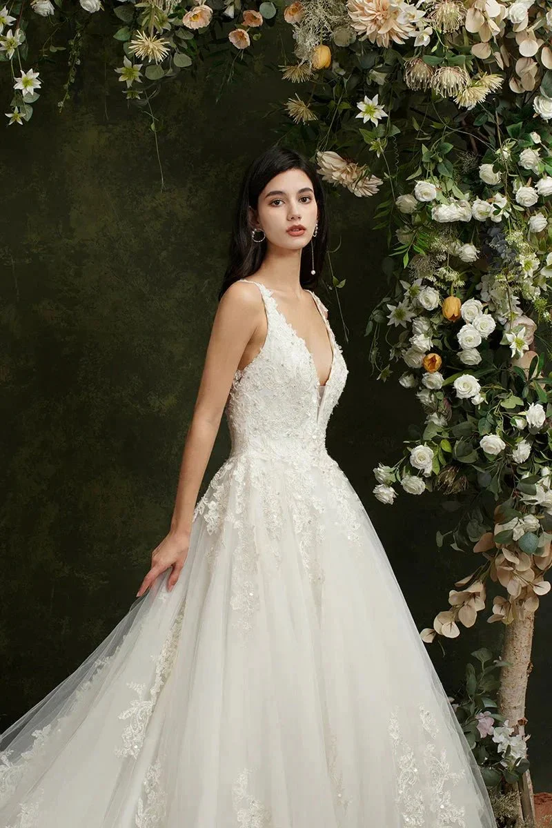 Biztunnel Long A-line V-neck Tulle Lace Backless Wedding Dresses - Image 6