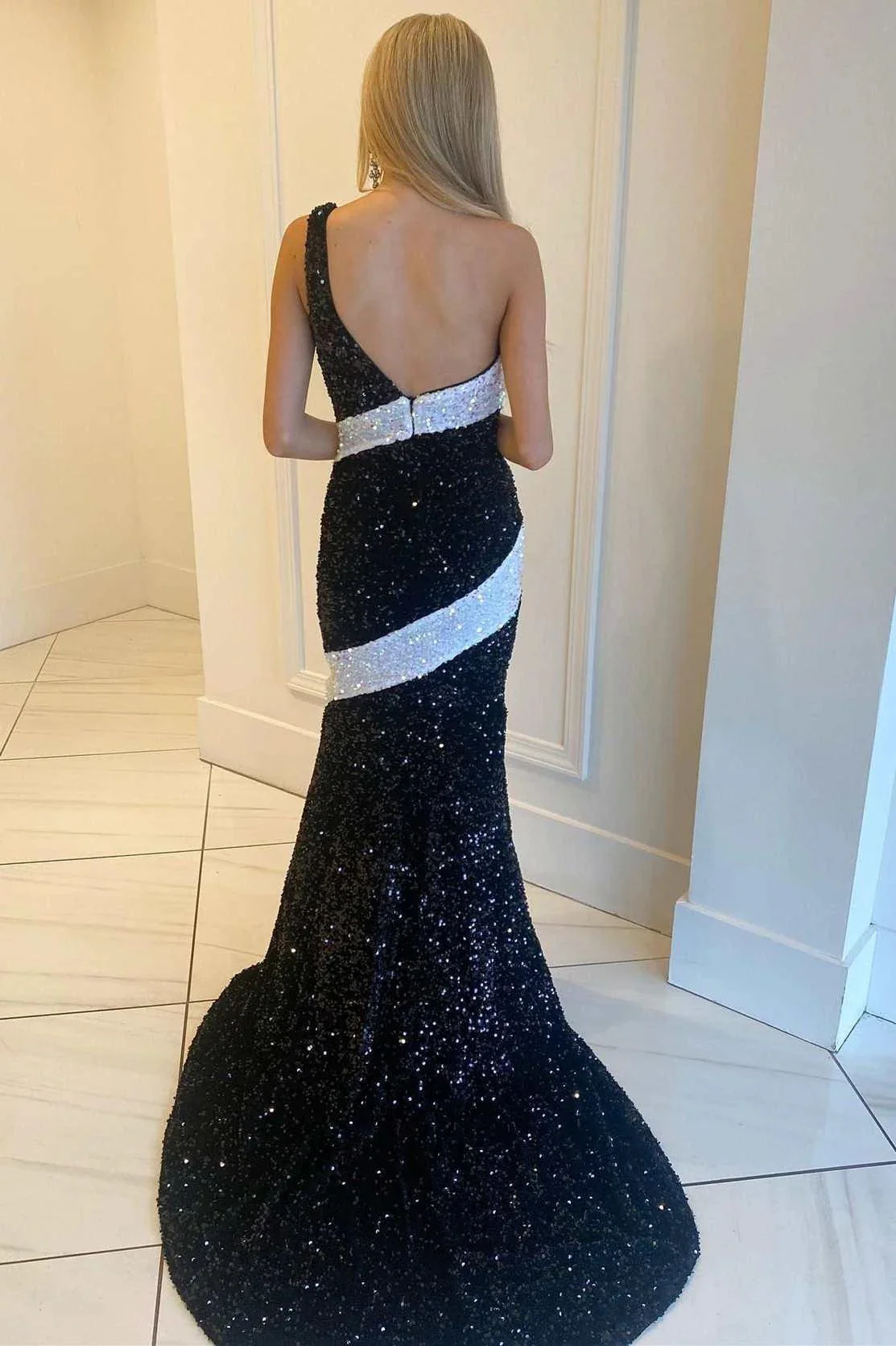 Black and White Sequin One-Shoulder Mermaid Long Prom Gowm - Image 2