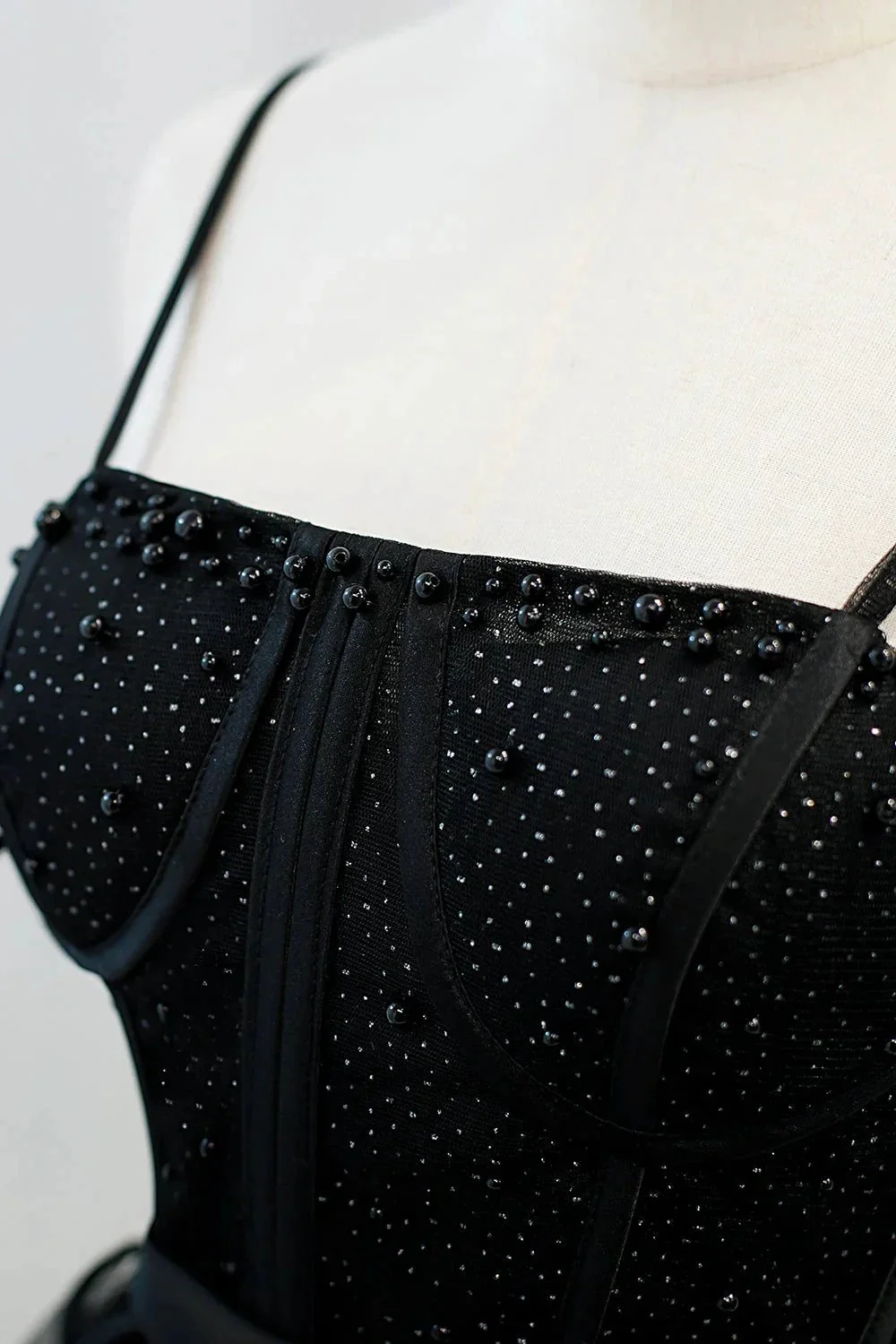 Black Sequins Spaghetti Straps Tulle Short Homecoming Dresses - Image 3