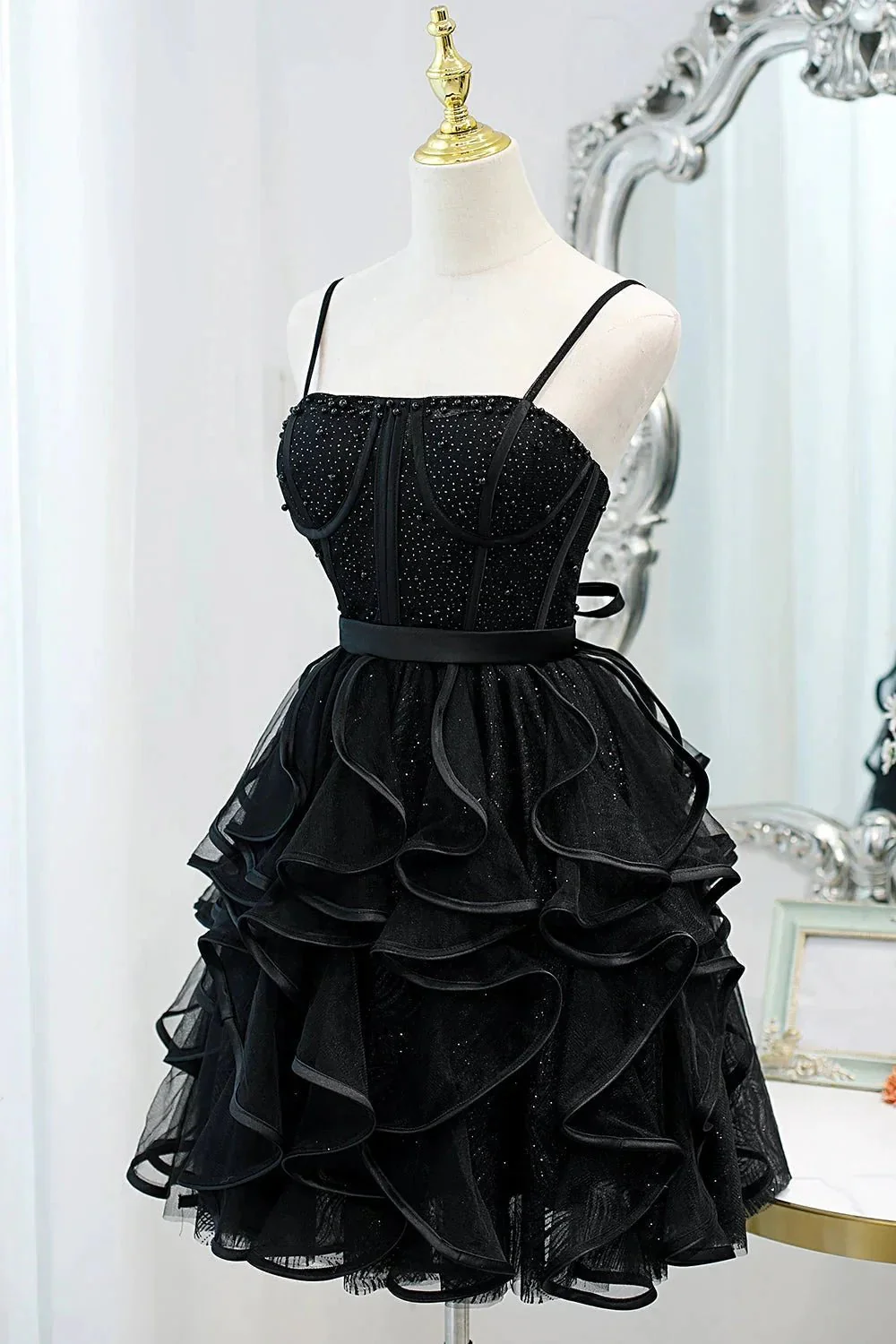 Black Sequins Spaghetti Straps Tulle Short Homecoming Dresses - Image 4