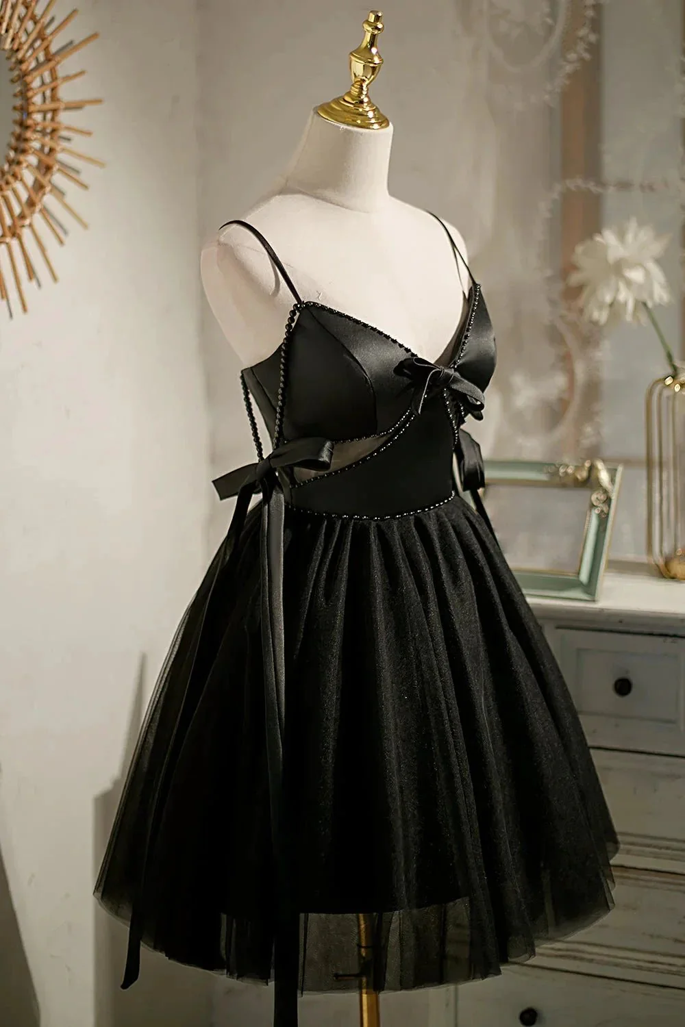 Black Sexy Sleeveless Beading Short Homecoming Dresses - Image 3